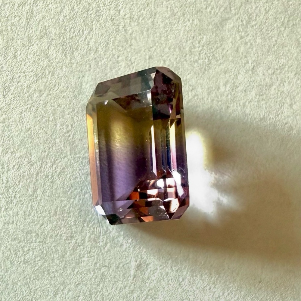 Natural Bolivian Ametrine 2.125 ct Emerald Cut Purple & Gold BiColor Gemstone - Picture 4 of 10